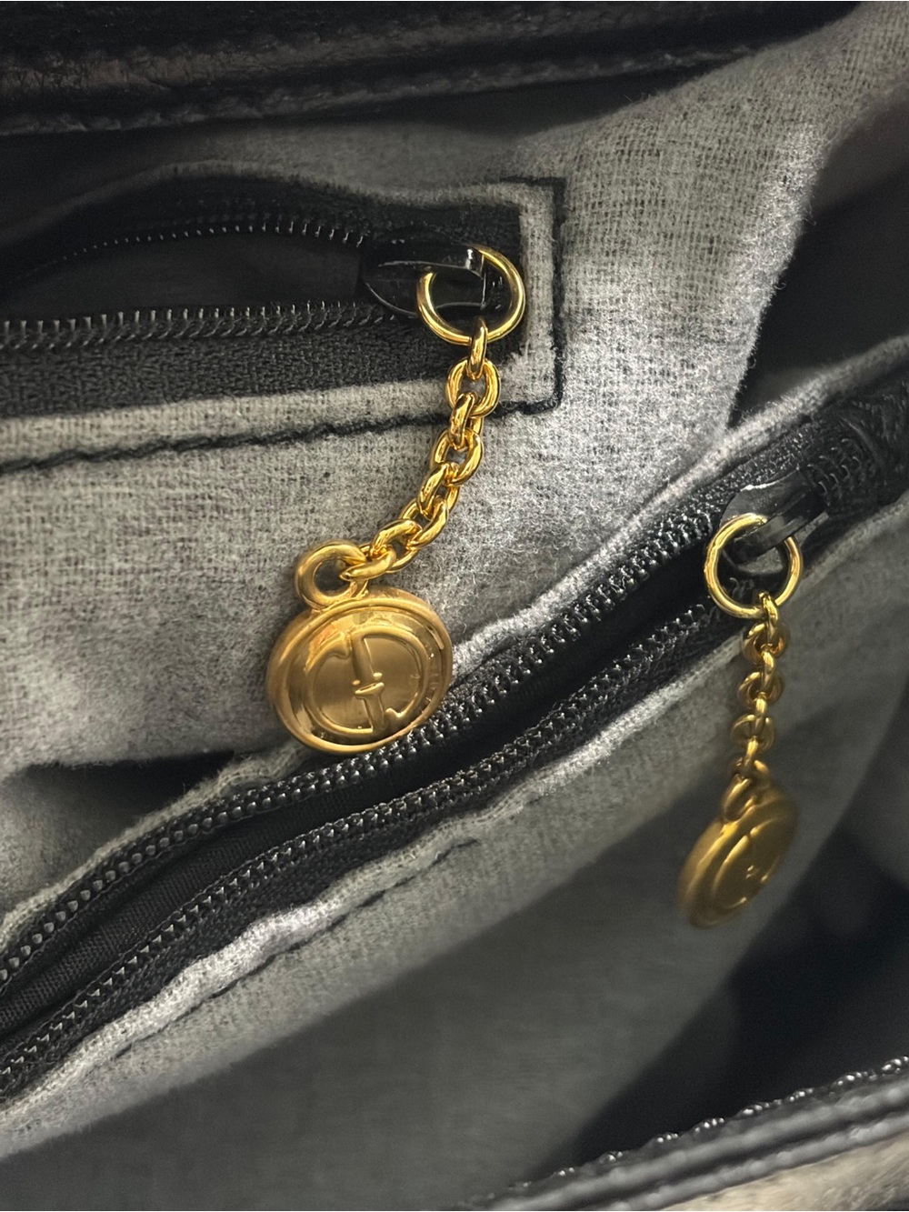 Gucci Diana Leather bamboo tote - Picture 11 of 13